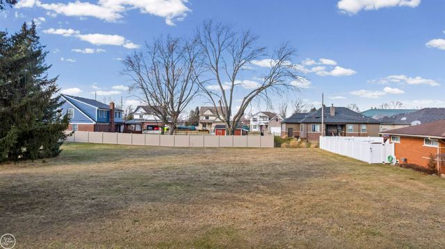 23075 Shepherd Lane, Macomb, MI 48042