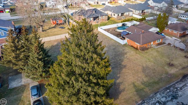 23075 Shepherd Lane, Macomb, MI 48042