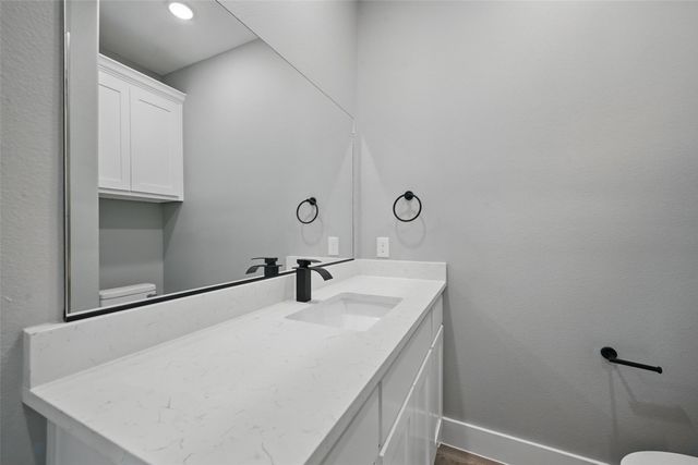 2734 W Washington Street, Denison, TX 75020
