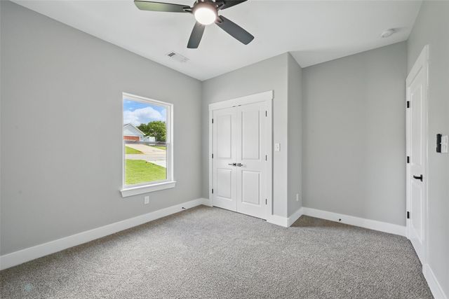 2734 W Washington Street, Denison, TX 75020