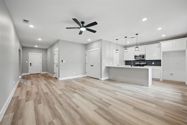 2734 W Washington Street, Denison, TX 75020