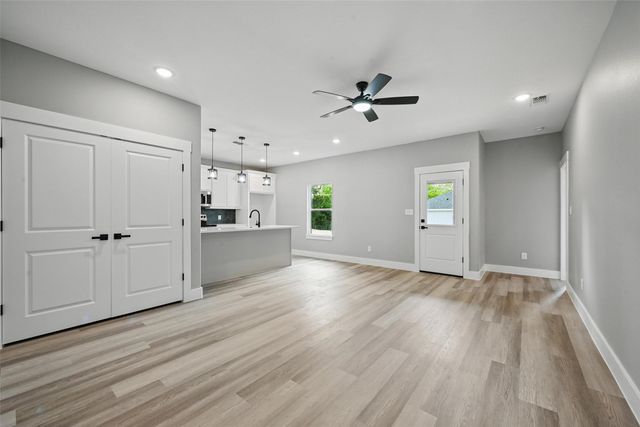 2734 W Washington Street, Denison, TX 75020
