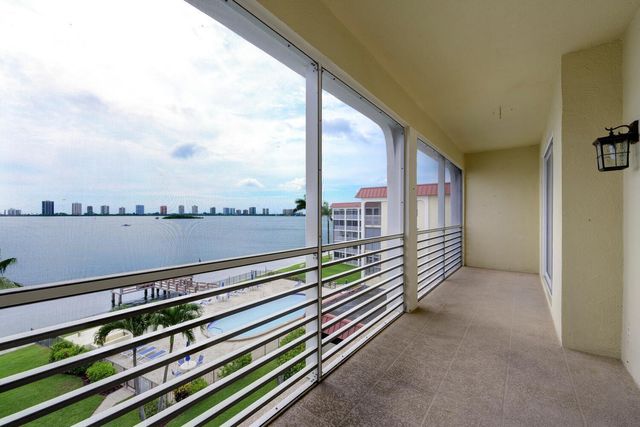 105 Paradise Harbour Boulevard 502, North Palm Beach, FL 33408