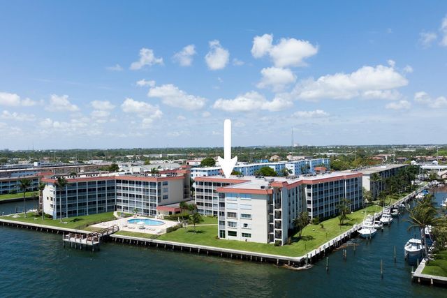 105 Paradise Harbour Boulevard 502, North Palm Beach, FL 33408