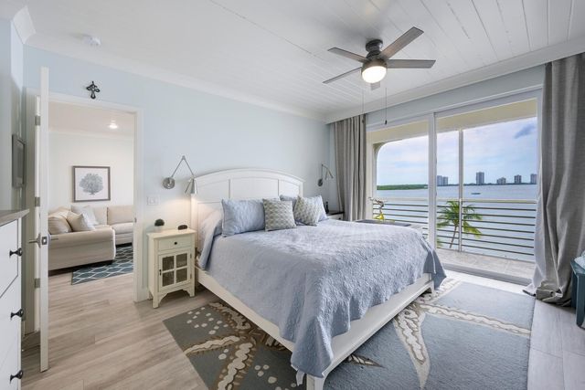 105 Paradise Harbour Boulevard 502, North Palm Beach, FL 33408