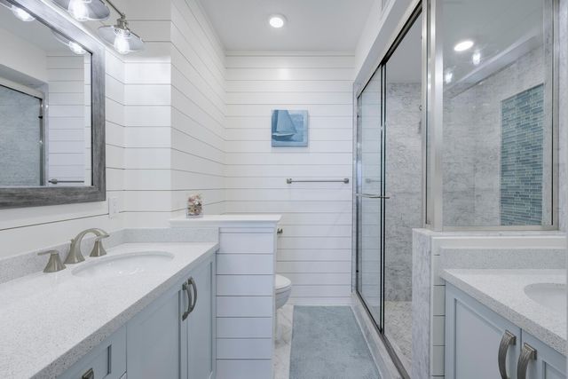 105 Paradise Harbour Boulevard 502, North Palm Beach, FL 33408