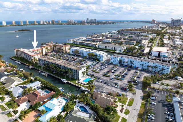 105 Paradise Harbour Boulevard 502, North Palm Beach, FL 33408