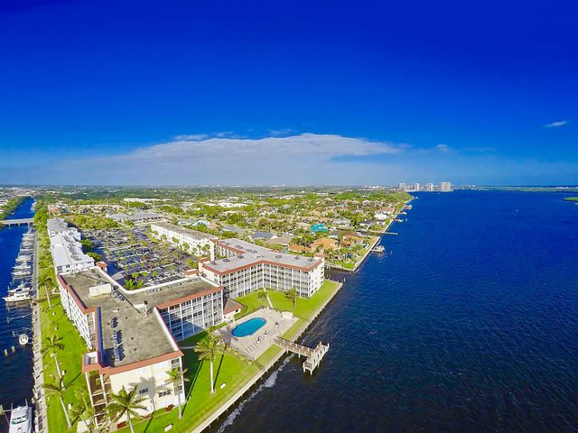 105 Paradise Harbour Boulevard 502, North Palm Beach, FL 33408