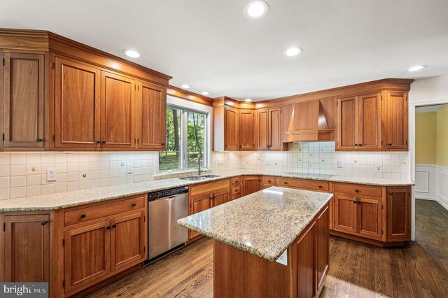 2090 UNION HILL RD, Malvern, PA 19355