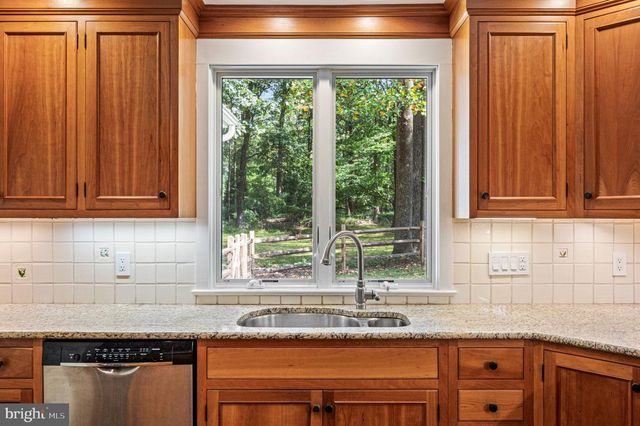 2090 UNION HILL RD, Malvern, PA 19355