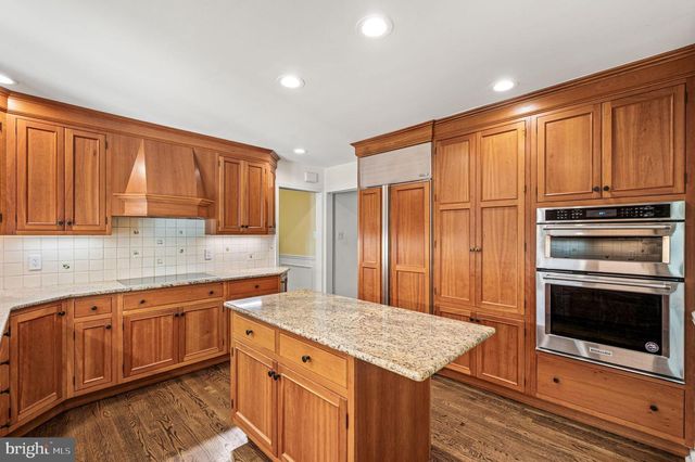 2090 UNION HILL RD, Malvern, PA 19355