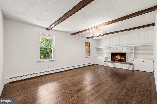 2090 UNION HILL RD, Malvern, PA 19355