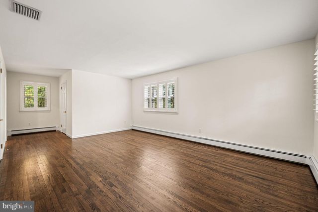 2090 UNION HILL RD, Malvern, PA 19355