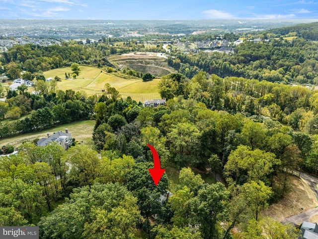 2090 UNION HILL RD, Malvern, PA 19355