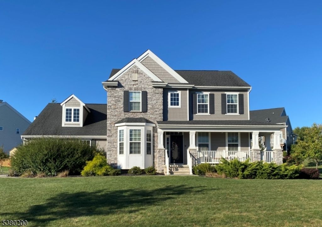 3 Paetzell Farm Rd, Milford Boro, NJ 07830