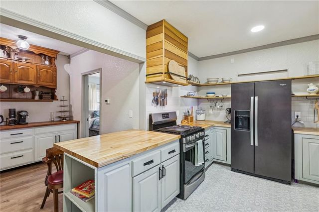 622 Oak Street, Wellsville, KS 66092