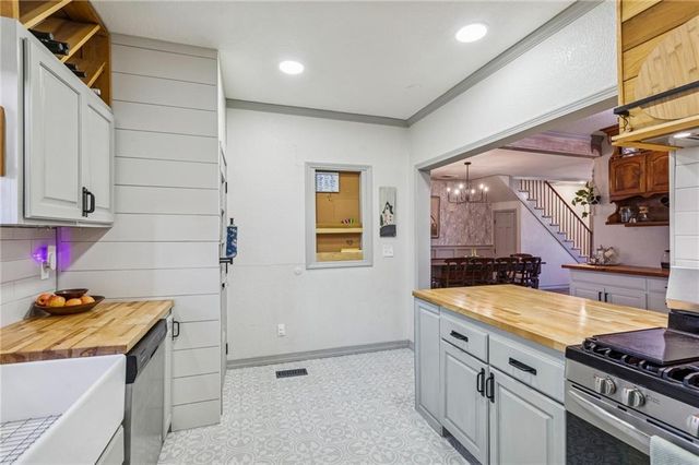 622 Oak Street, Wellsville, KS 66092