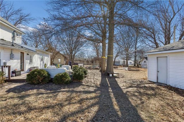 622 Oak Street, Wellsville, KS 66092