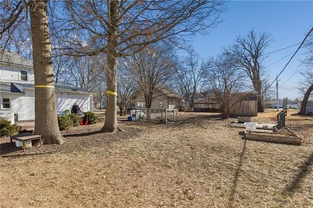 622 Oak Street, Wellsville, KS 66092