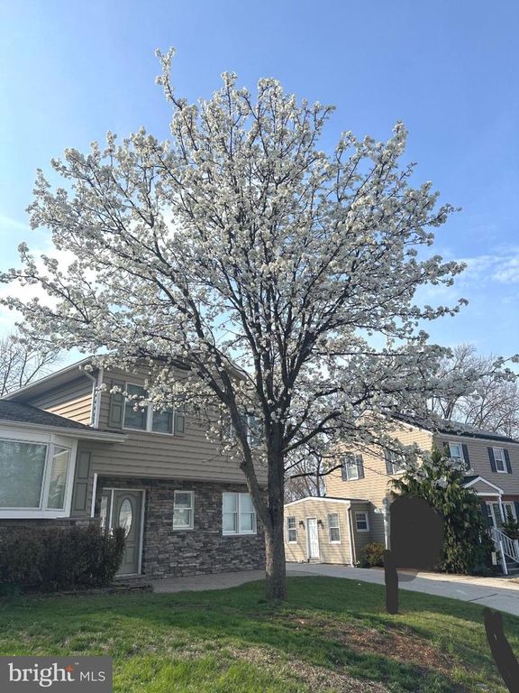 Image 44 of property listing at 416 SUDBURY RD, Linthicum Heights, MD 21090