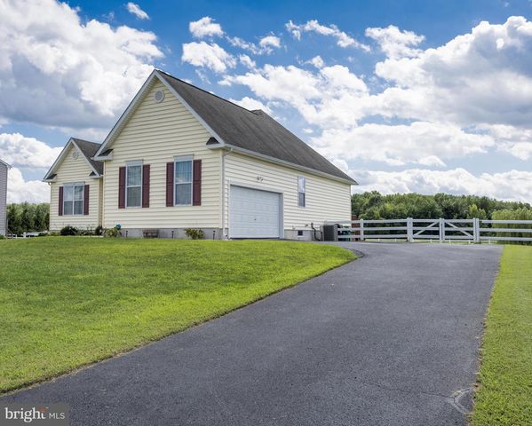 231 RIDING PATH DR, Clayton, DE 19938