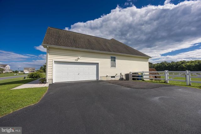 231 RIDING PATH DR, Clayton, DE 19938
