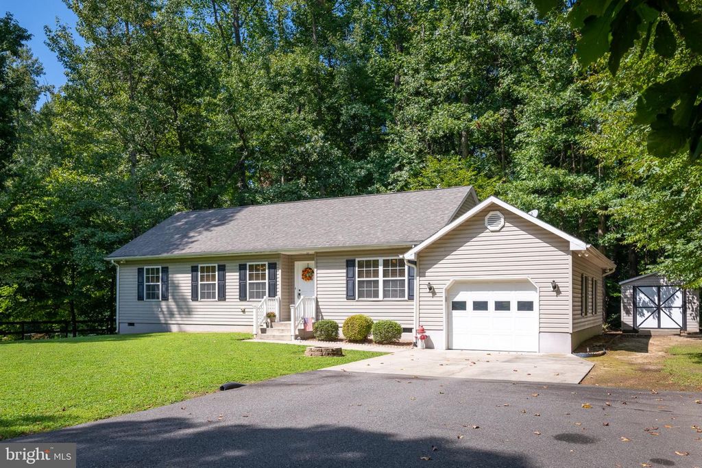 8329 DELEGATE DR, King George, VA 22485