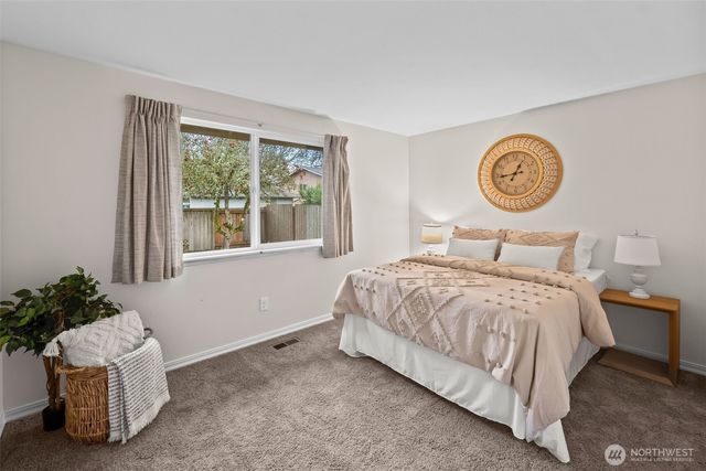 9716 73rd Street SW, Lakewood, WA 98498