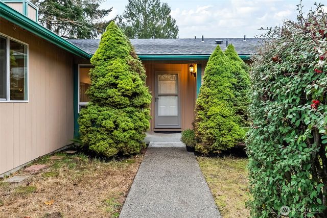 9716 73rd Street SW, Lakewood, WA 98498