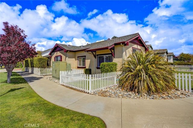 1484 Ash Street, Arroyo Grande, CA 93420