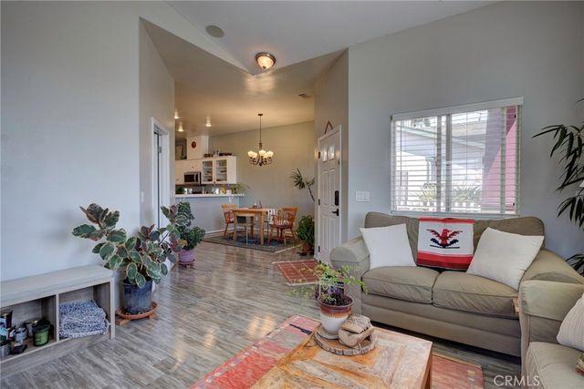 1484 Ash Street, Arroyo Grande, CA 93420