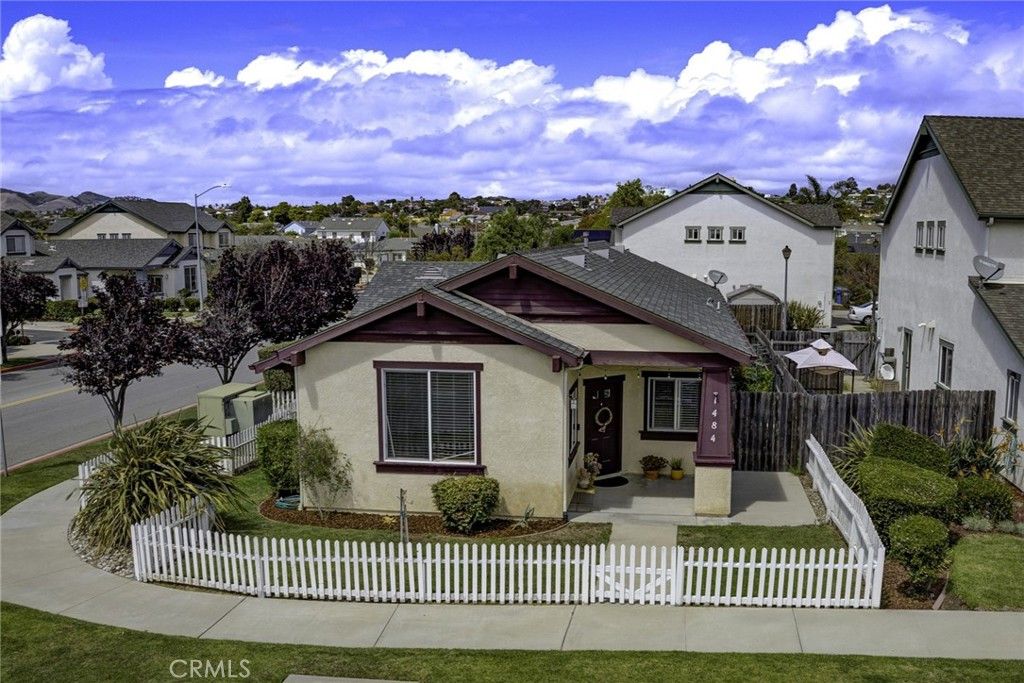 1484 Ash Street, Arroyo Grande, CA 93420