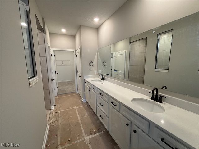 8304 Clydesdale Drive, Mentor, OH 44060