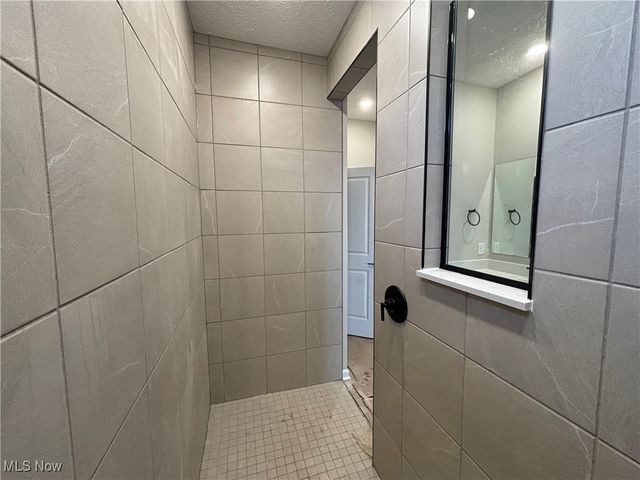 8304 Clydesdale Drive, Mentor, OH 44060