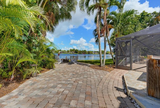 1619 Wiltshire Village Drive, Wellington, FL 33414
