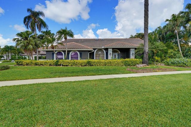 1619 Wiltshire Village Drive, Wellington, FL 33414