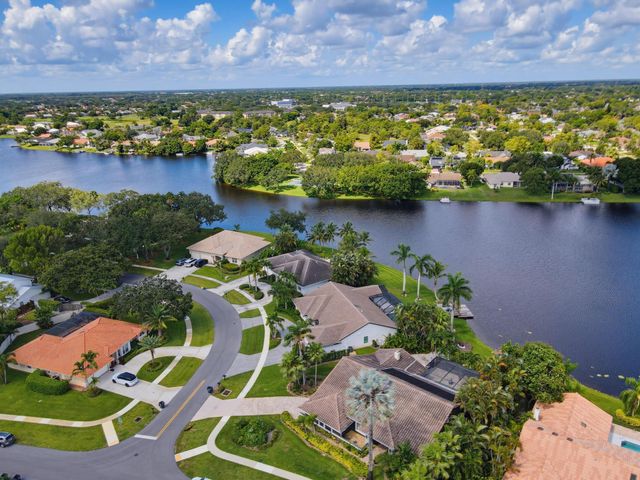 1619 Wiltshire Village Drive, Wellington, FL 33414