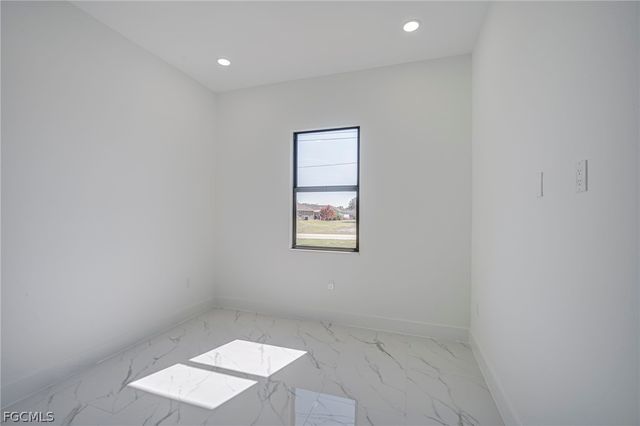 1927 Redmont AVE, Lehigh Acres, FL 33972