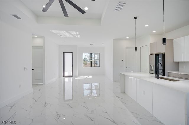 1927 Redmont AVE, Lehigh Acres, FL 33972