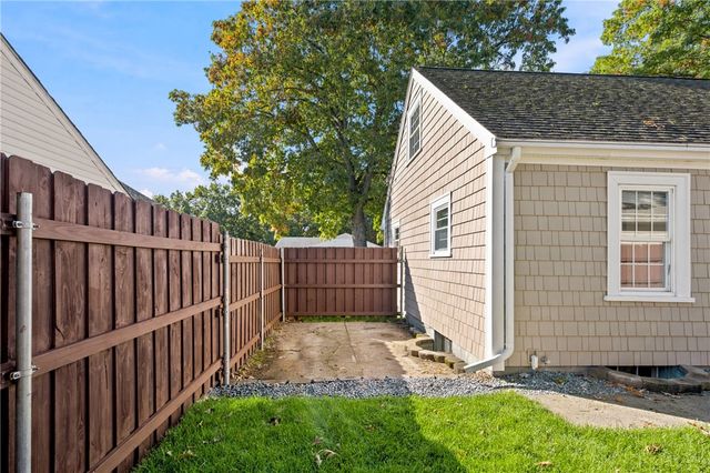 100 Eaton Street, Pawtucket, RI 02861