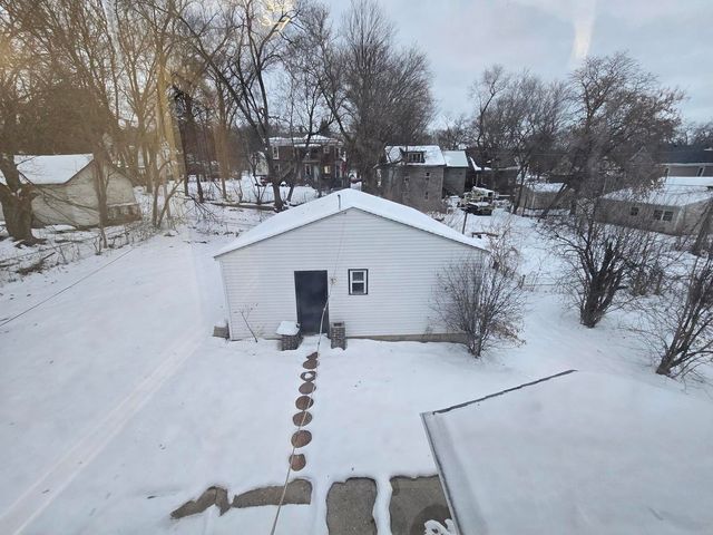 1021 N Rockton Avenue, Rockford, IL 61103