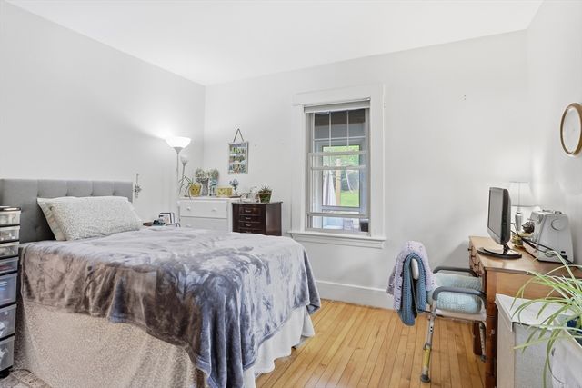 80 Concord St, Maynard, MA 01754