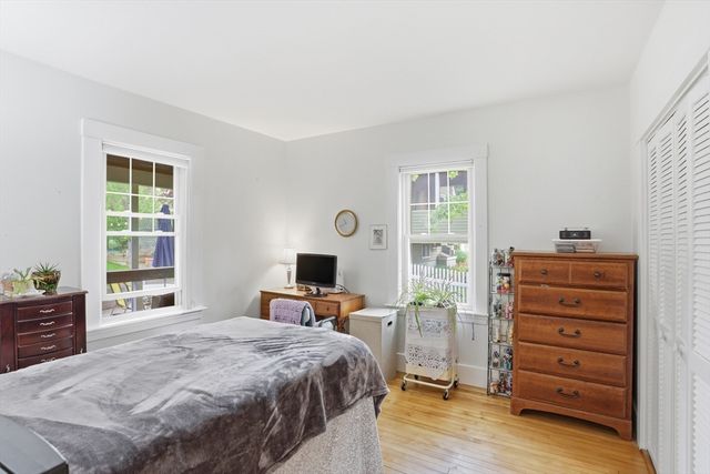 80 Concord St, Maynard, MA 01754