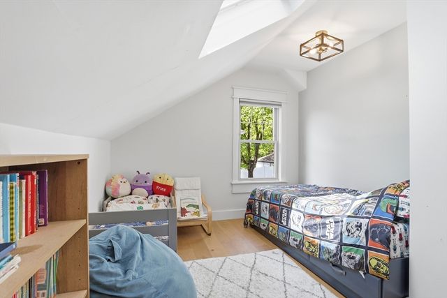 80 Concord St, Maynard, MA 01754