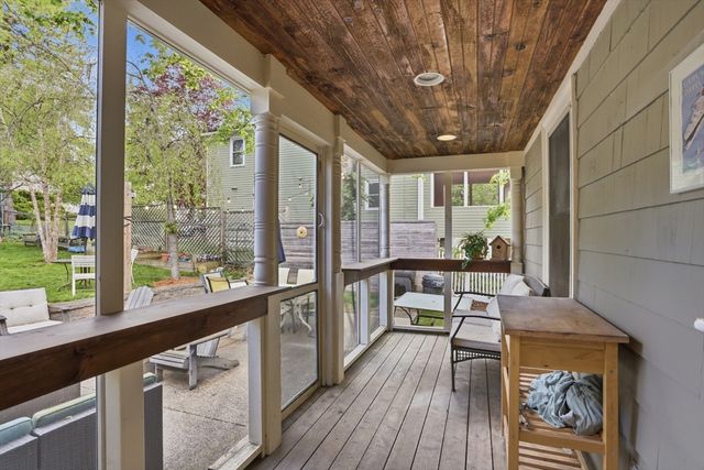 80 Concord St, Maynard, MA 01754