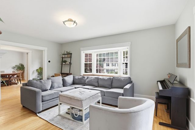 80 Concord St, Maynard, MA 01754