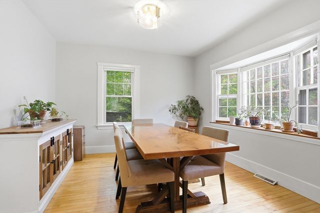 80 Concord St, Maynard, MA 01754