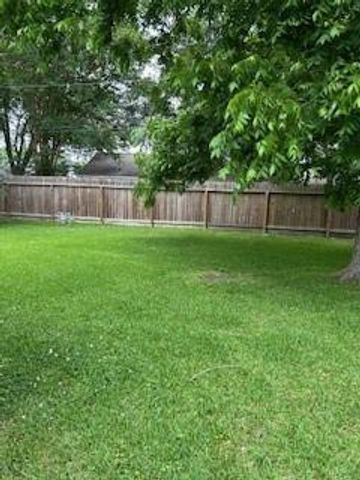 5005 Oak Lane, Texas City, TX 77591