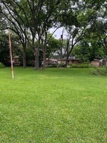 5005 Oak Lane, Texas City, TX 77591