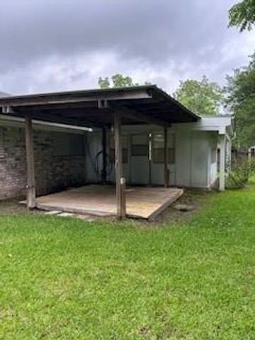 5005 Oak Lane, Texas City, TX 77591